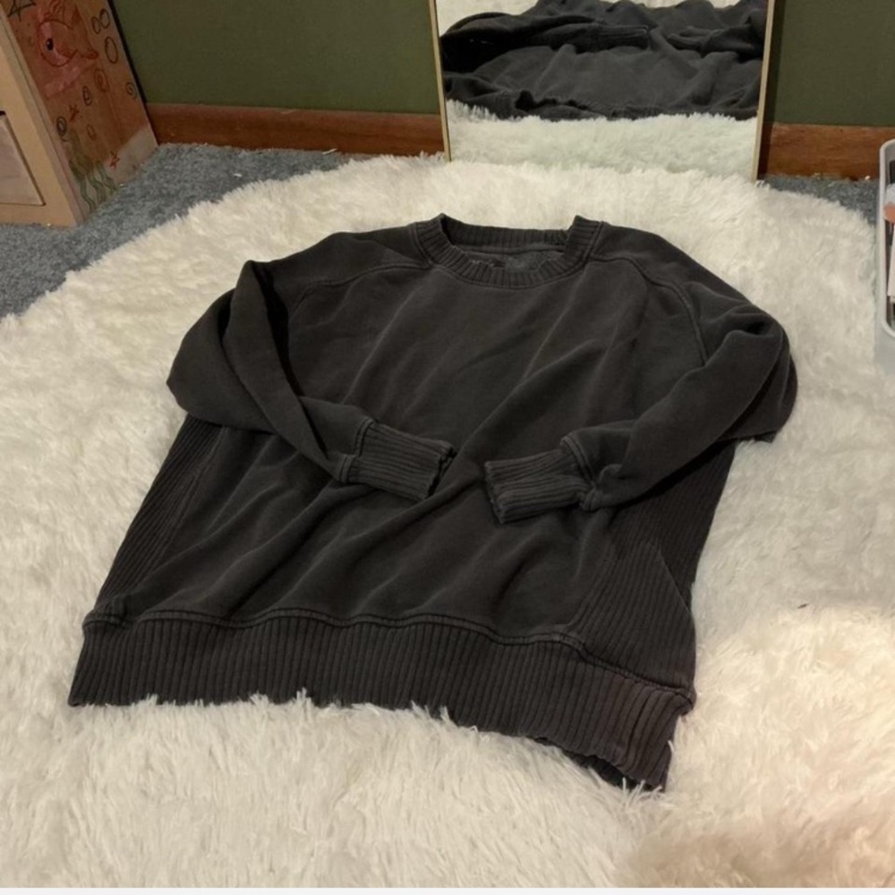 Aerie dark grey crewneck